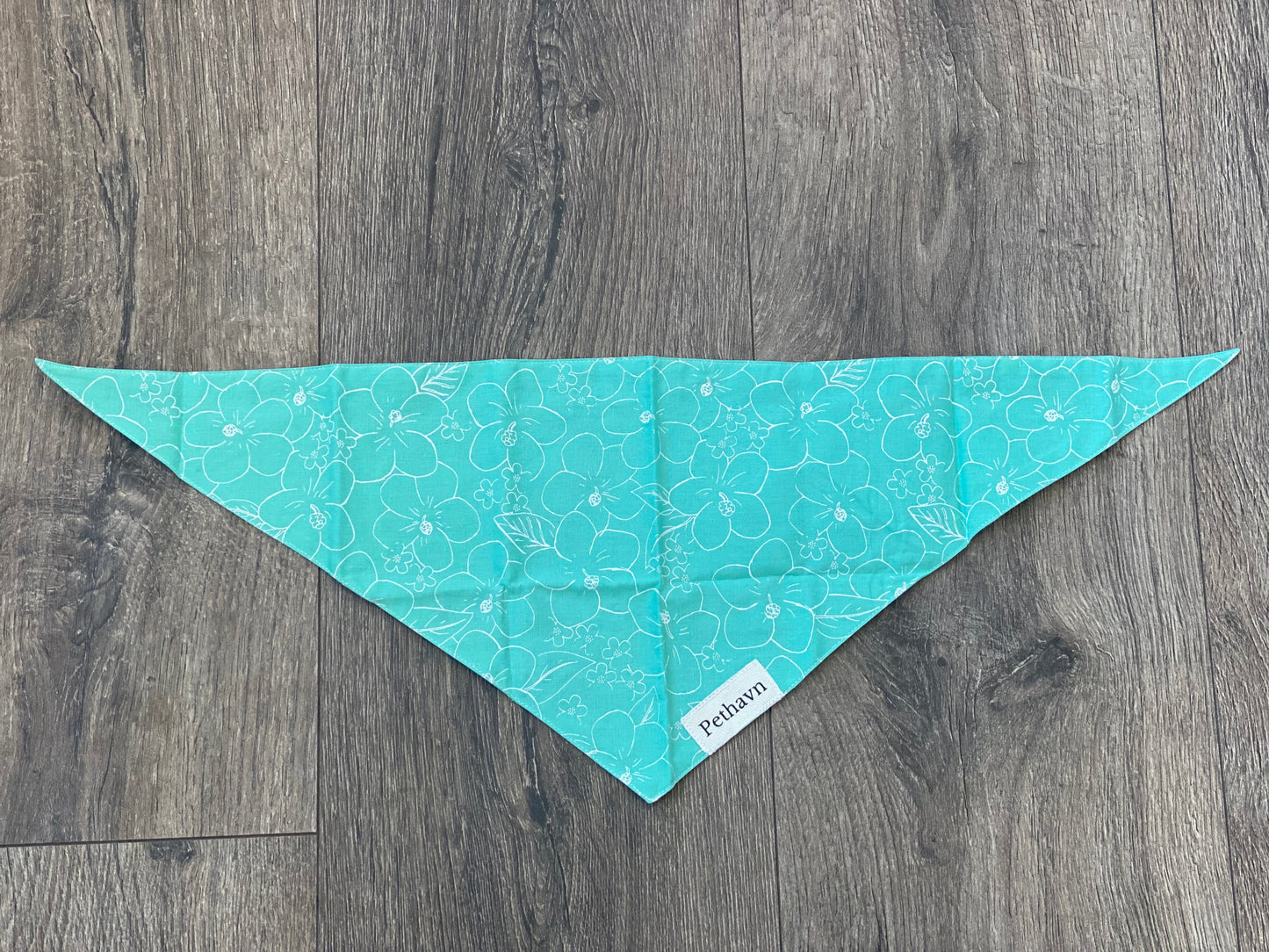 Pethavn Keri Keri Bandana